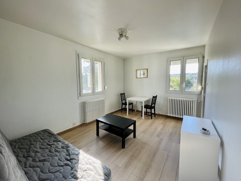 Flat Rue René Cassin in Saint-Étienne