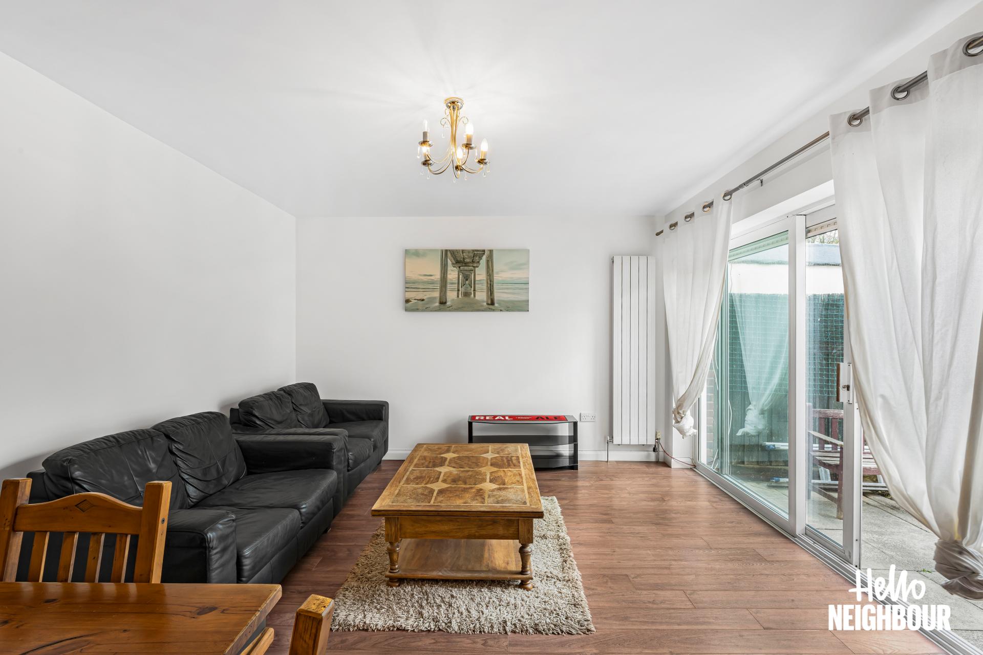 House Albert Walk in Greater London