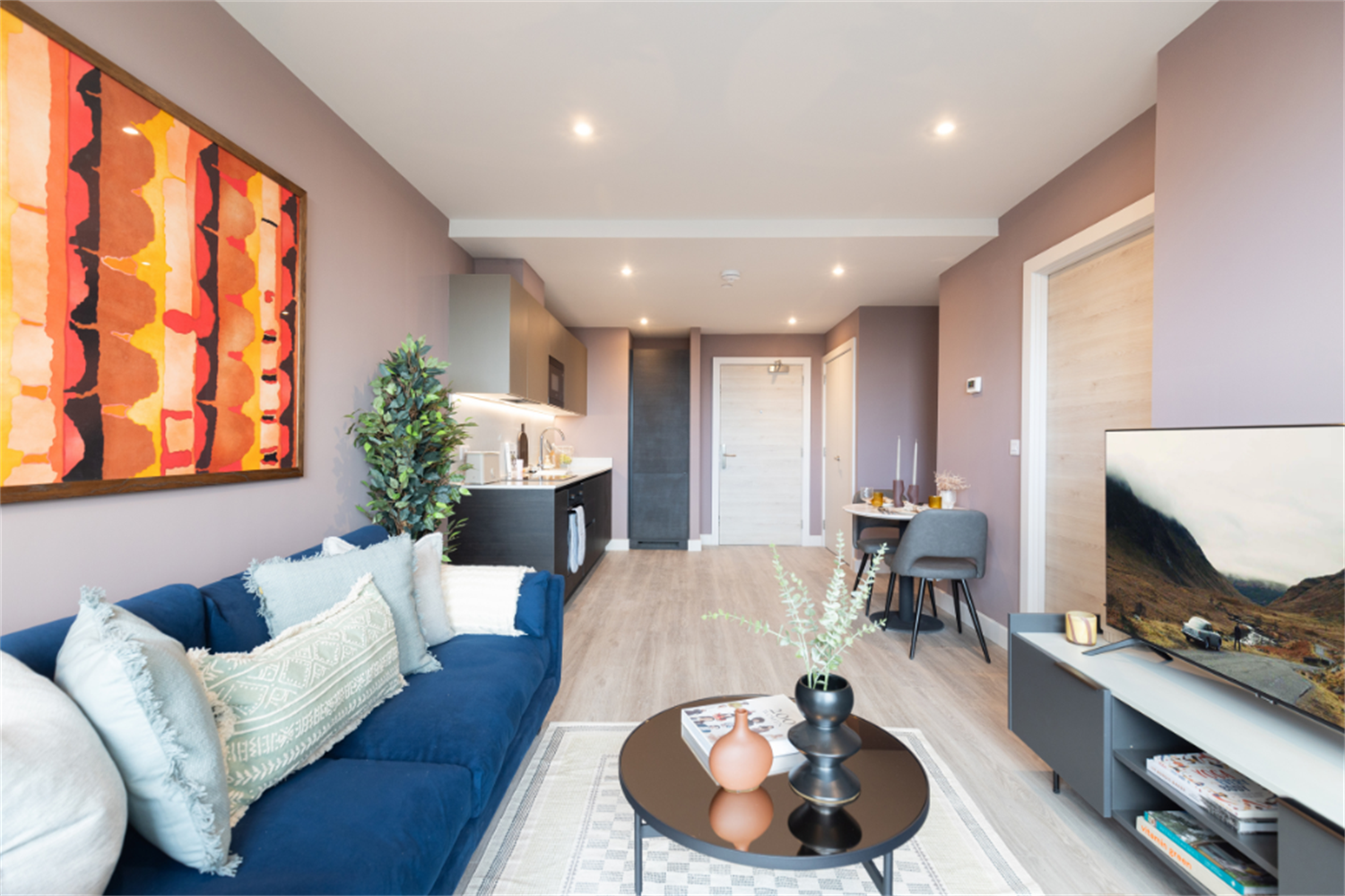 Flat Holland Park Avenue in Greater London