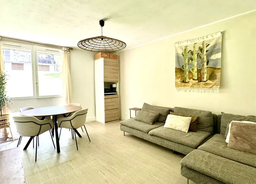 Appartement Avenue Jean Zay à Livry-Gargan