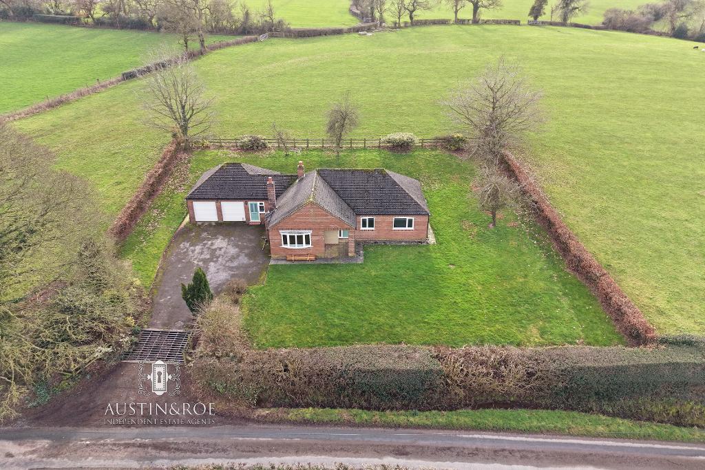 House Whitemill Lane in Stone