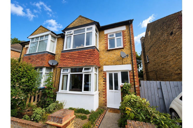 House Rosebery Avenue in Thanet