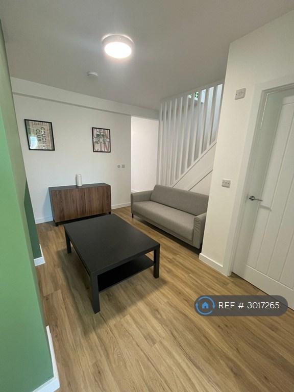 Room Cook Street in Whiston