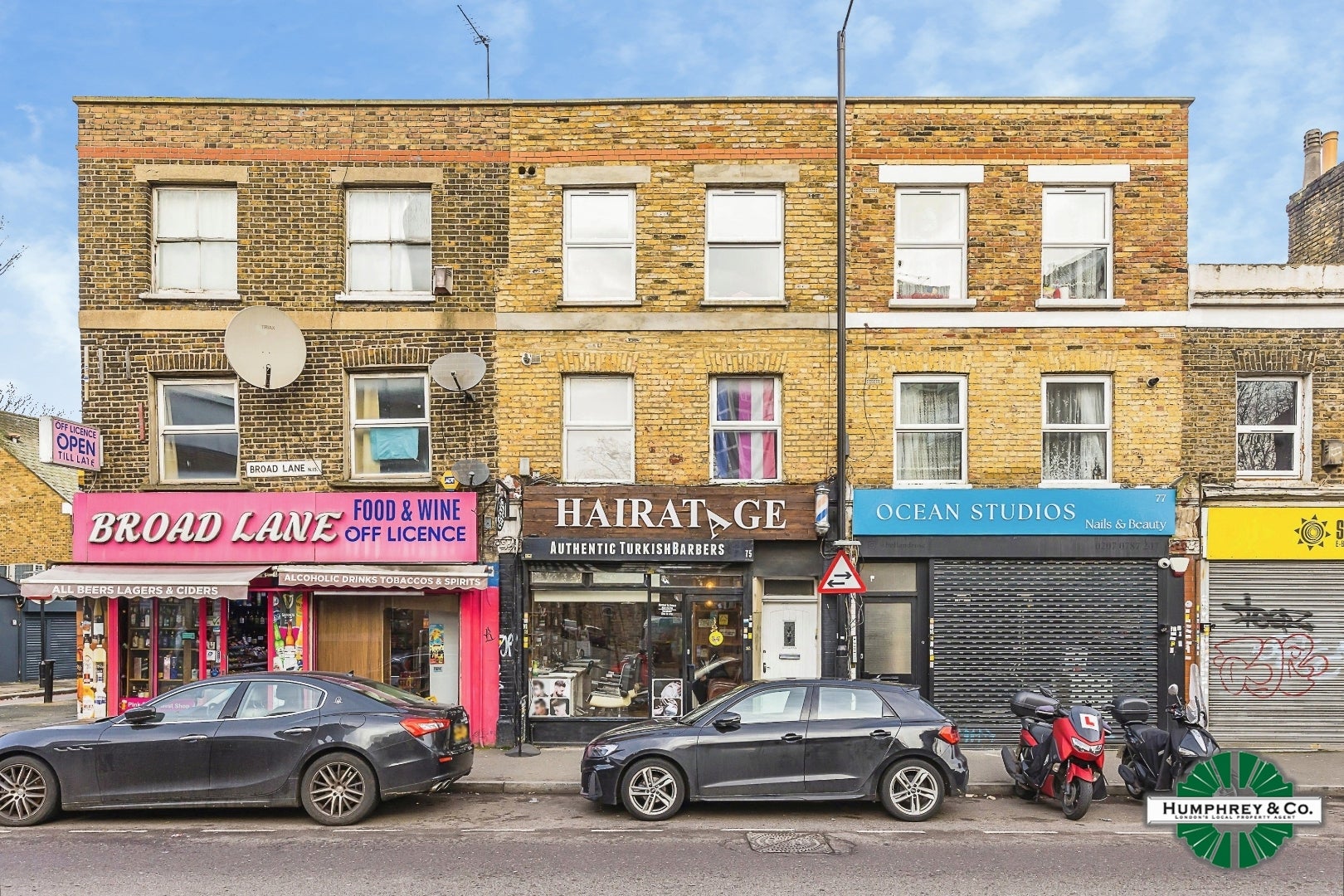 Flat Broad Lane in Greater London