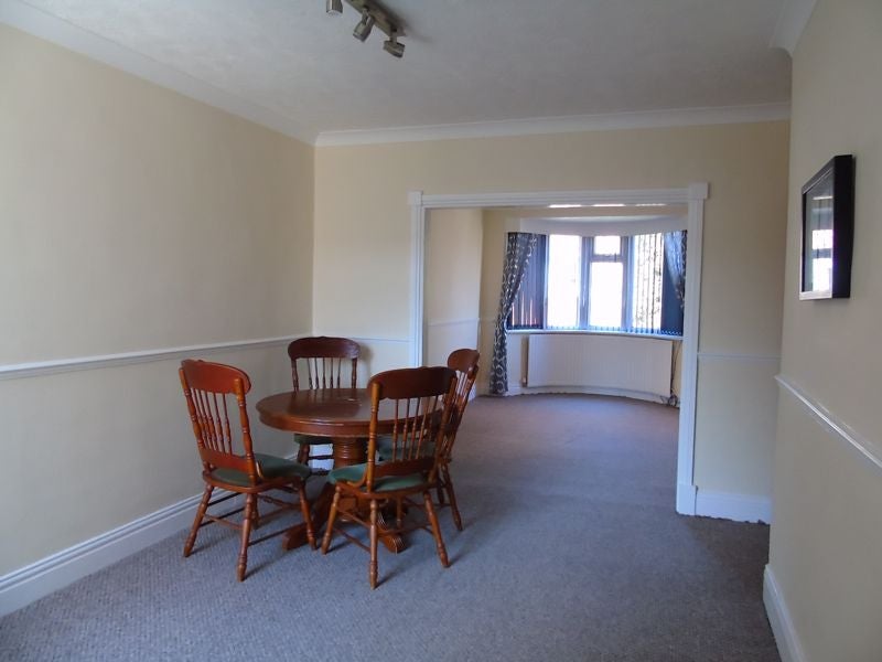 Flat Julian Avenue in Newcastle upon Tyne