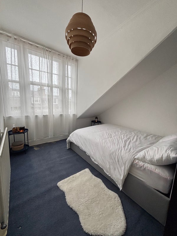 Room Albany Street in City of Edinburgh