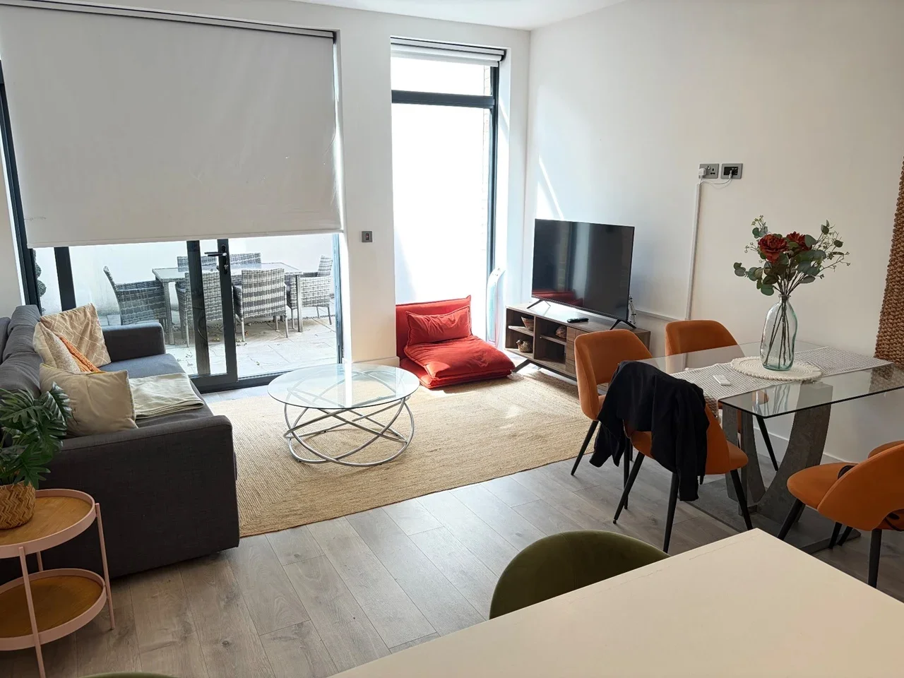 Flat Creffield Road in Greater London