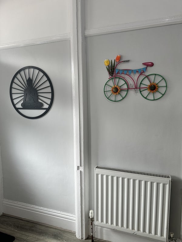 Room Queens Drive in Liverpool