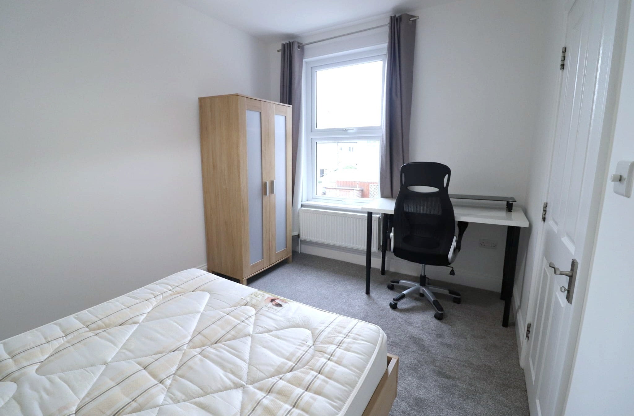 Flat Colson Road in Greater London