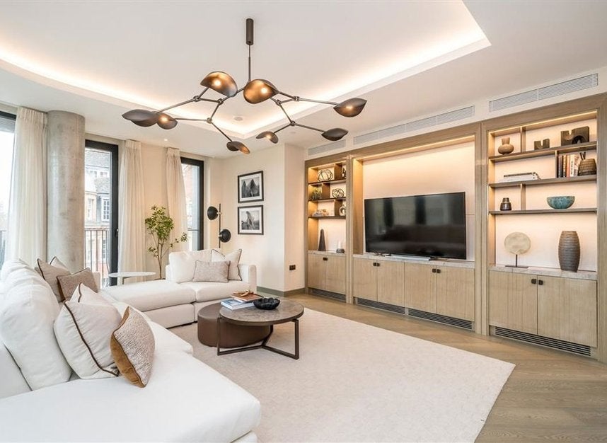 Flat Queensway in City of Westminster