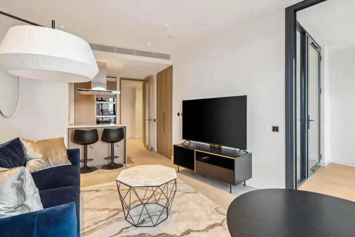 Flat Carnation Way in Greater London