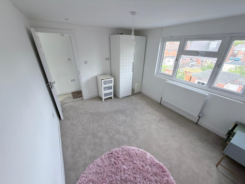 Room Moxhull Road in Metropolitan Borough of Solihull