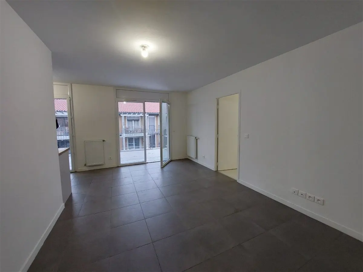 Flat Rue Léon Blum in Villeurbanne