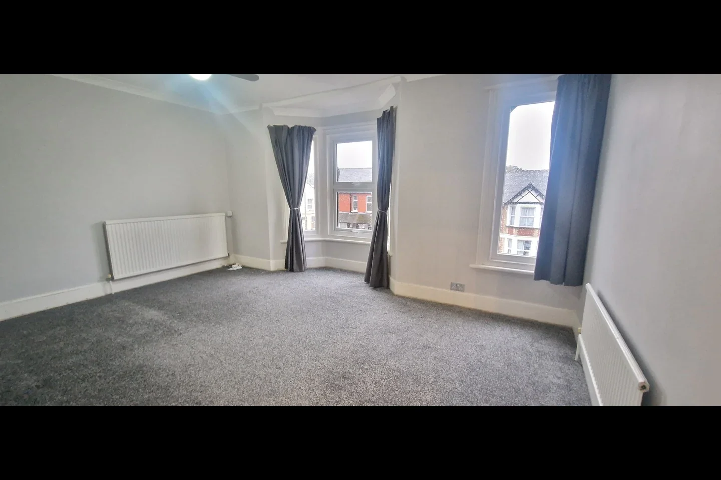Flat West Wycombe Road in High Wycombe