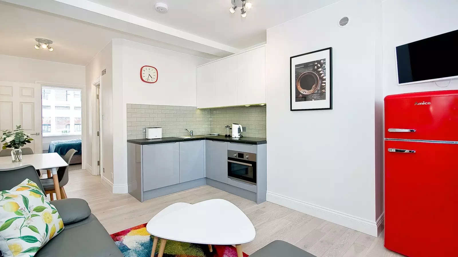 Flat Greek Street in City of Westminster
