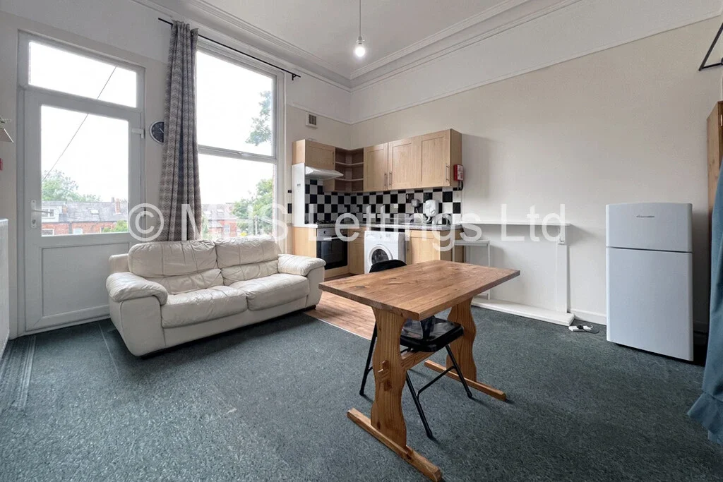 Flat Moorland Road in Leeds