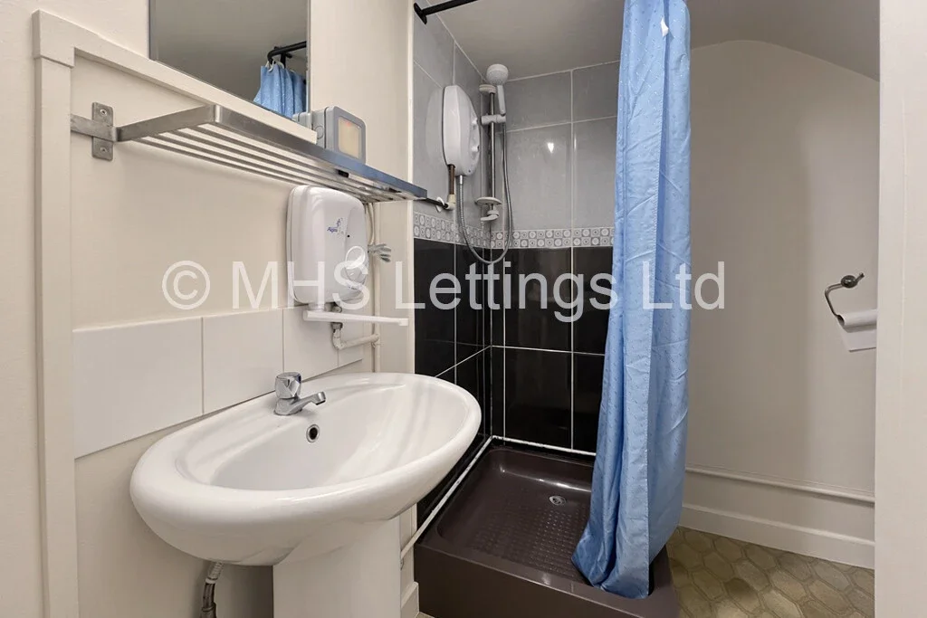 Flat Moorland Road in Leeds