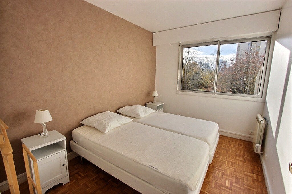Flat Rue du Président Kruger in Courbevoie