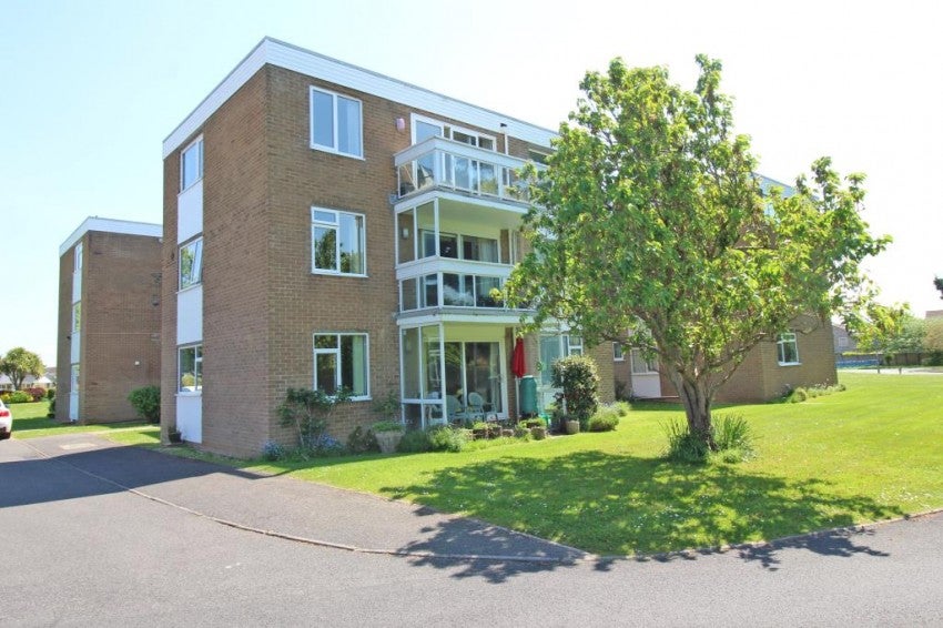 Flat Keats Avenue in New Forest