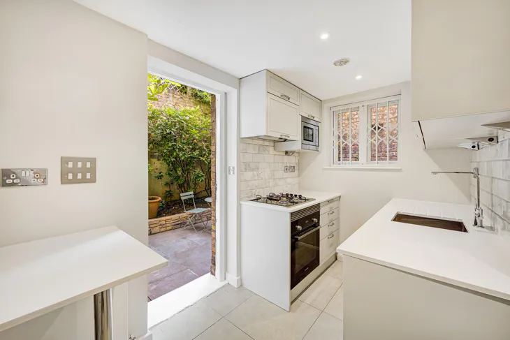 Flat Ralston Street in Greater London