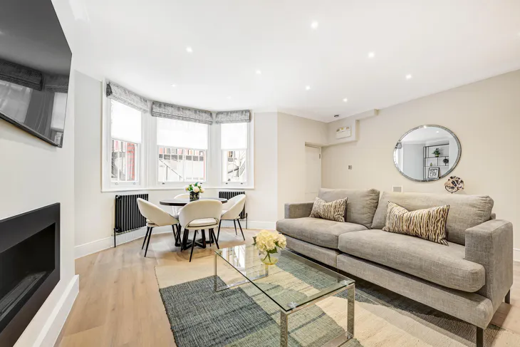 Flat Ralston Street in Greater London