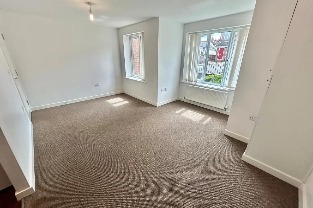 Flat Hallam Fields Road in Erewash