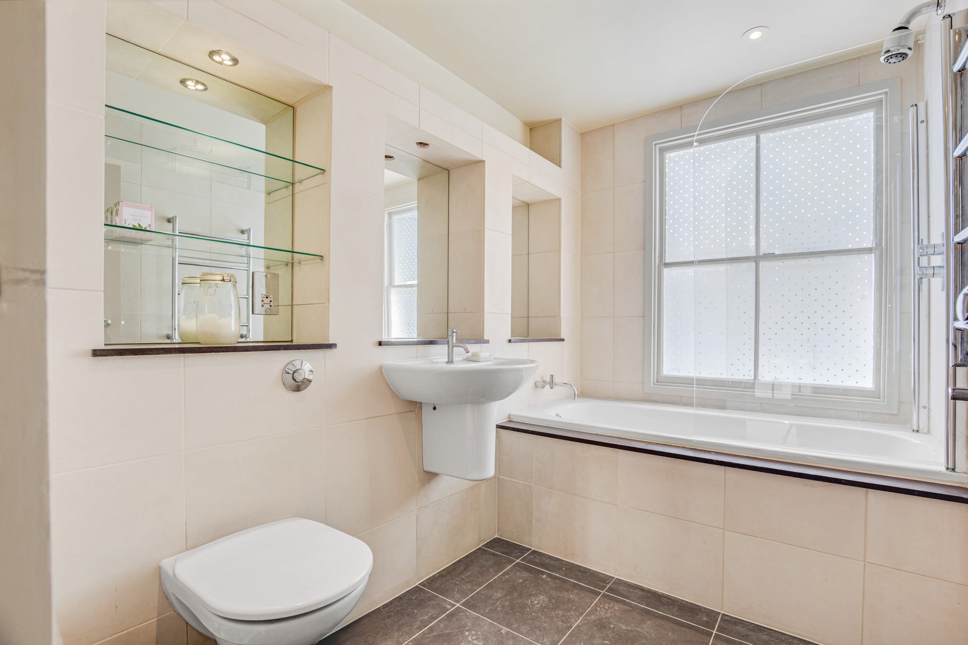 Flat Delorme Street in Greater London