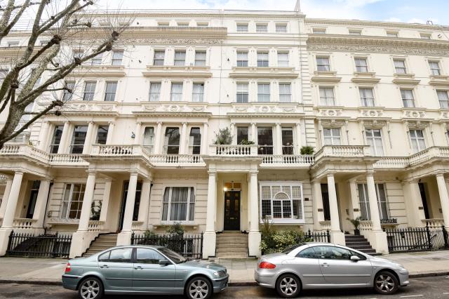 Flat Inverness Terrace in City of Westminster