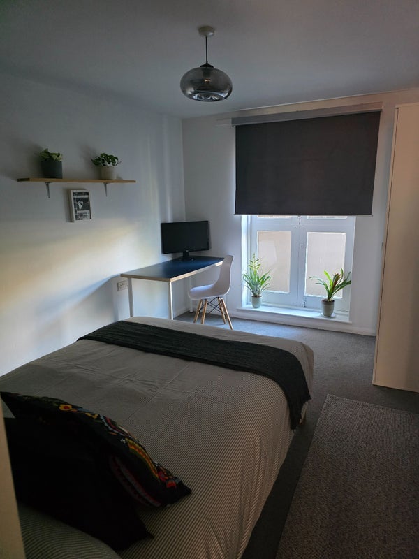 Room Old Ford Road in Greater London