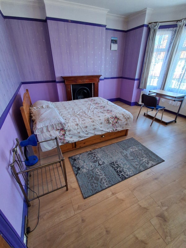 Room Gonville Road in Greater London