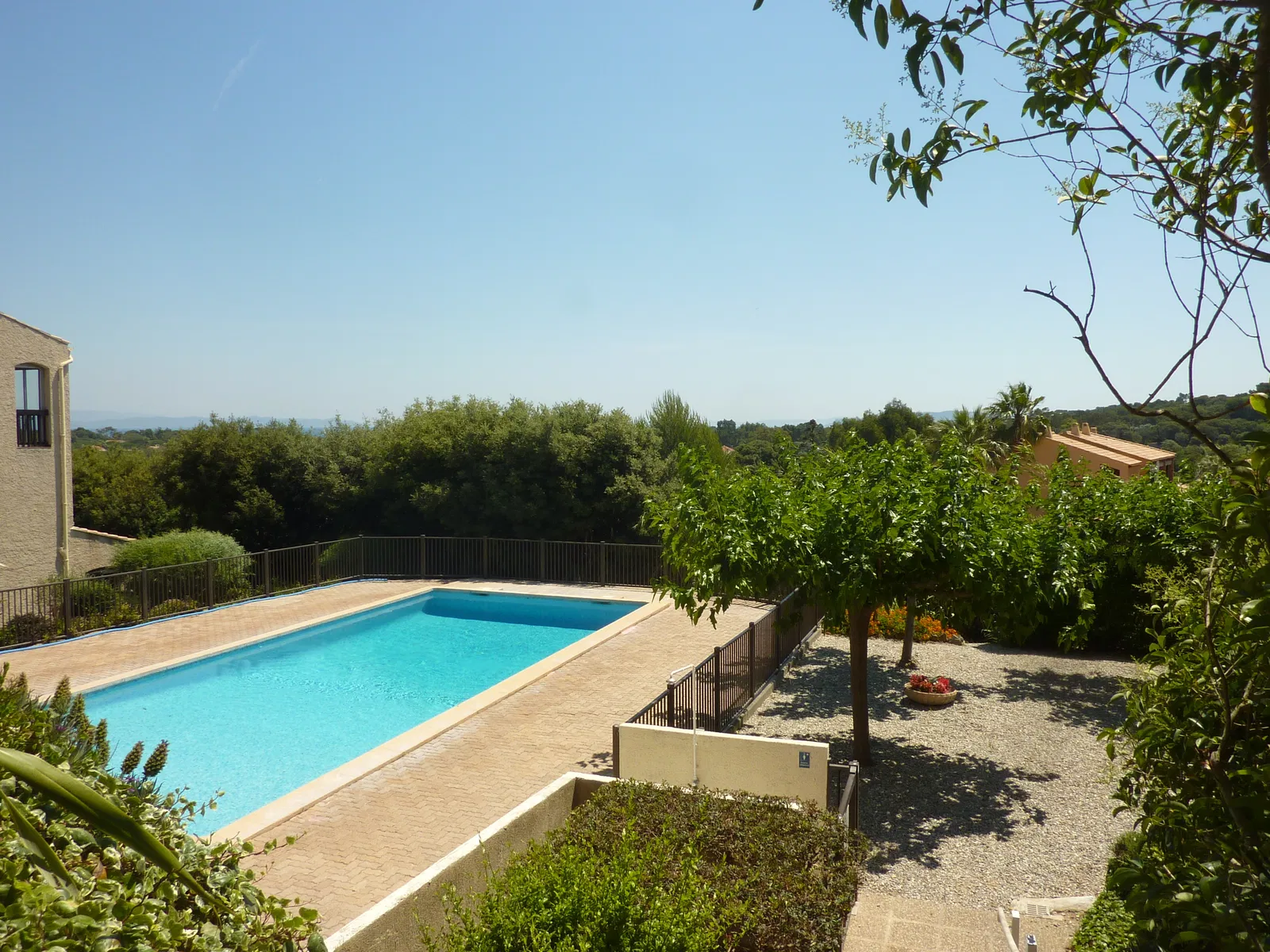 Flat Chemin de la Plaine de Bouisson in Hyères