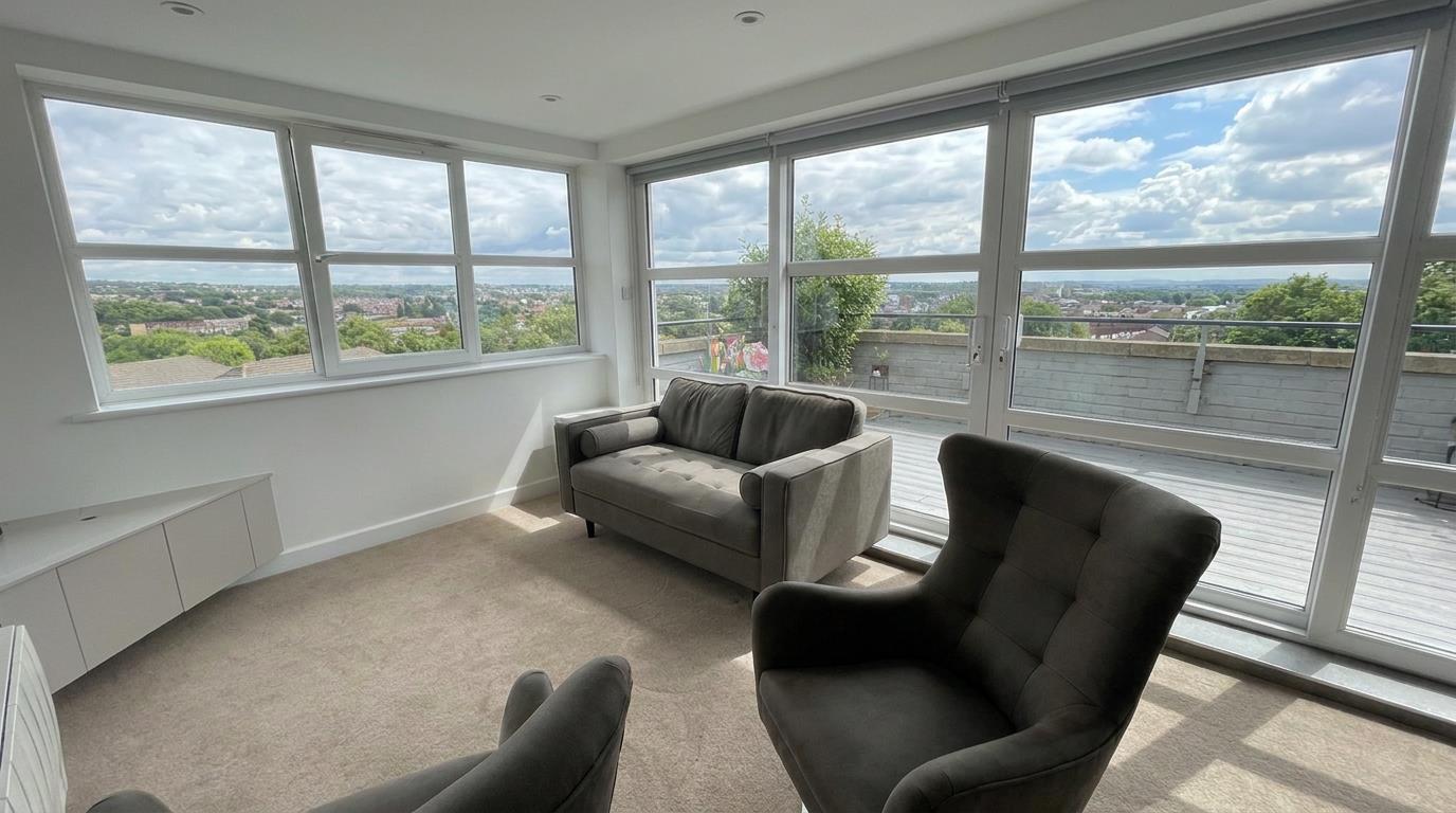 Flat Leicester Place in Leeds