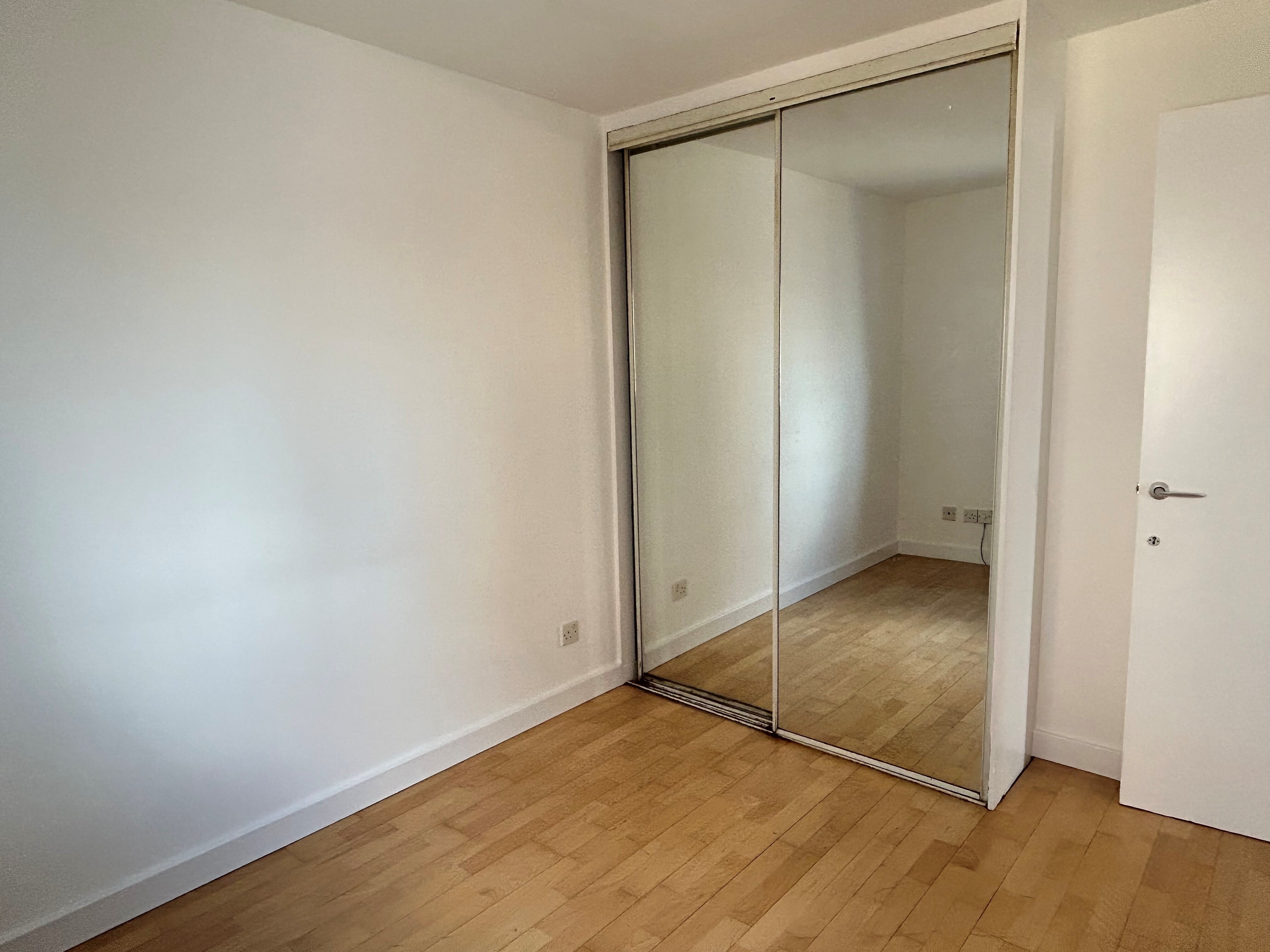 Flat Marriotte Wharf in Gravesham