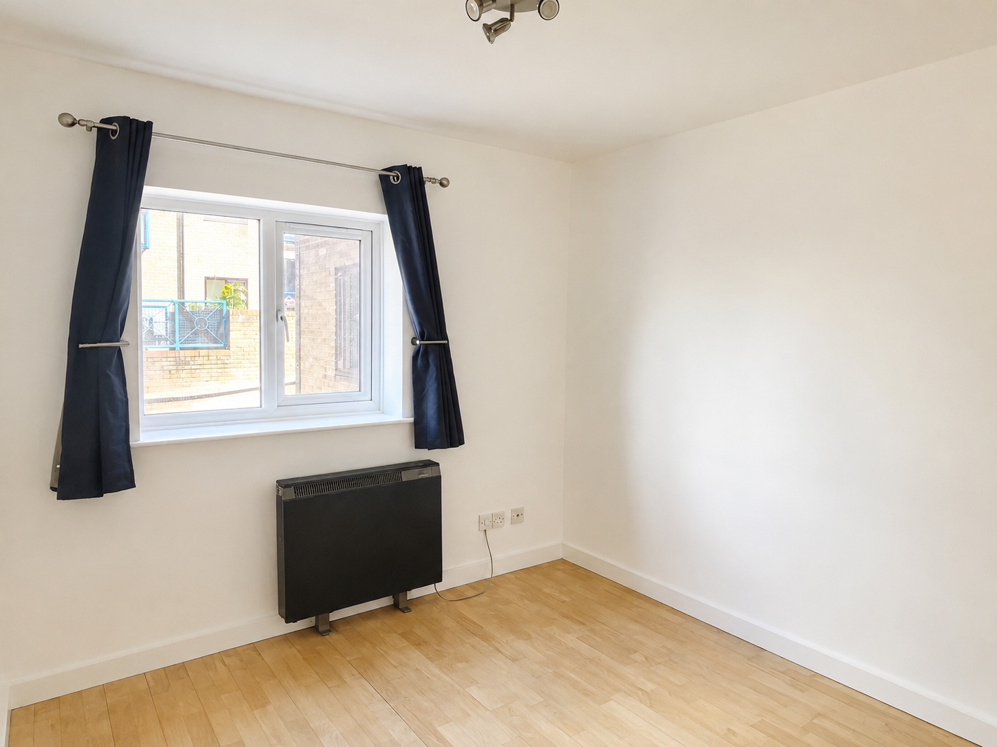 Flat Marriotte Wharf in Gravesham