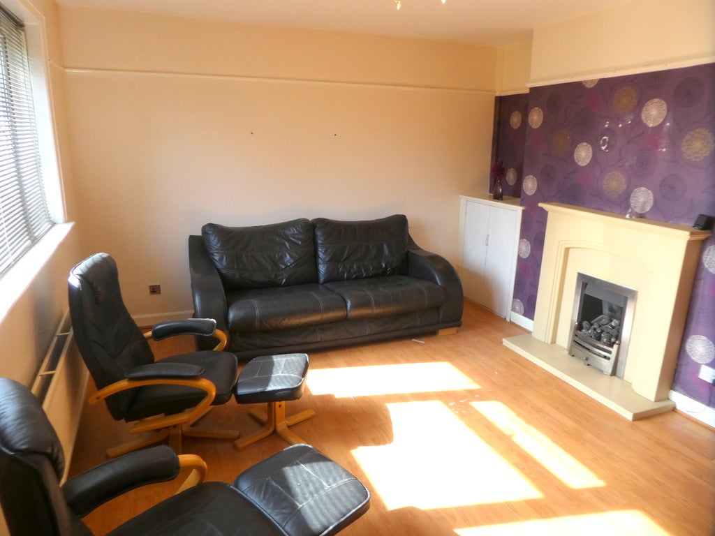Flat Colwyn Avenue in Manchester