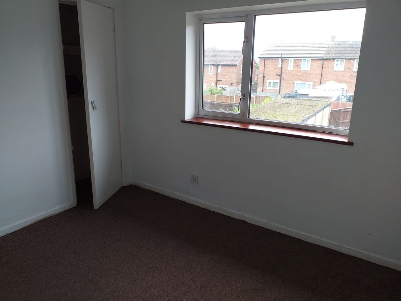 Flat Greenfield Road in Birmingham