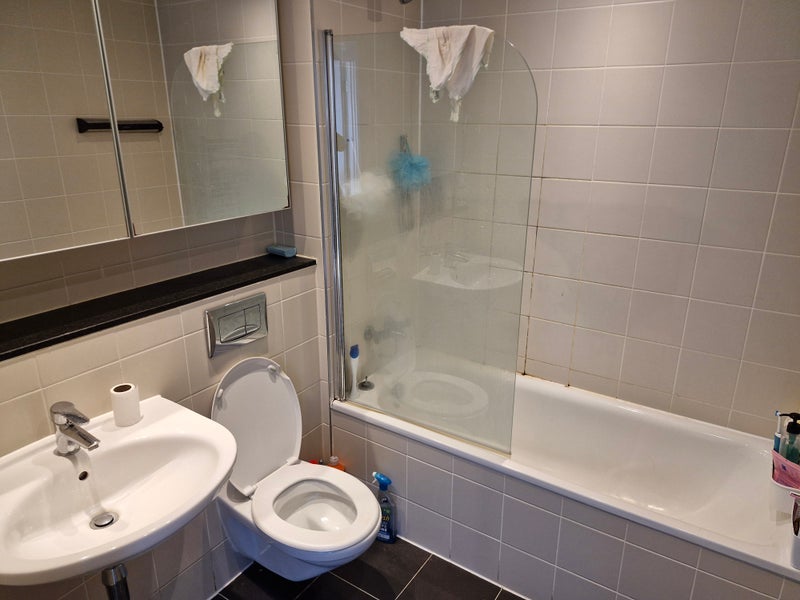 Room Orange in Salford