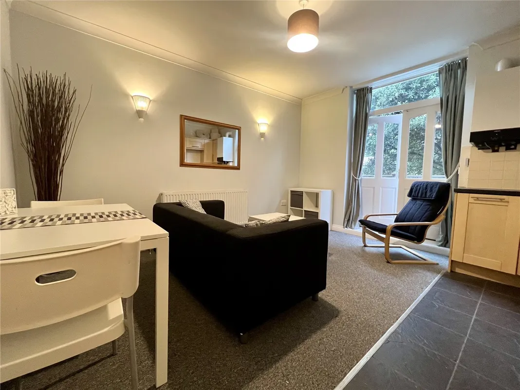 Flat Wimborne Road in Bournemouth