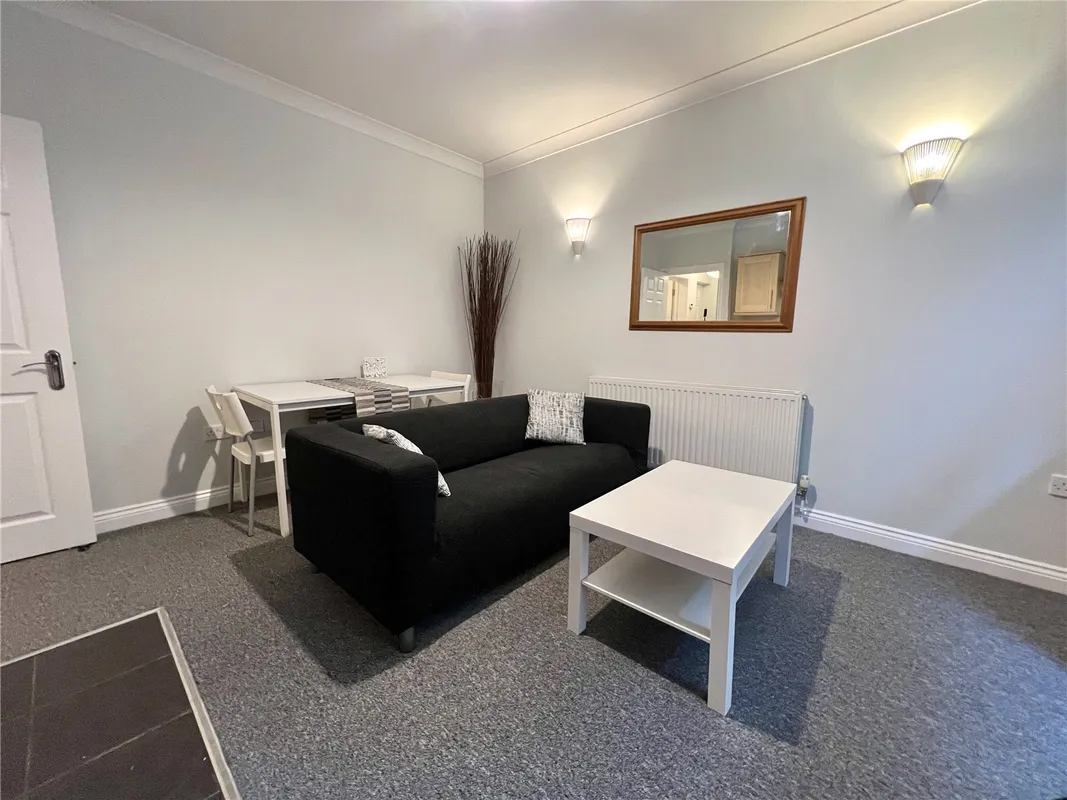 Flat Wimborne Road in Bournemouth