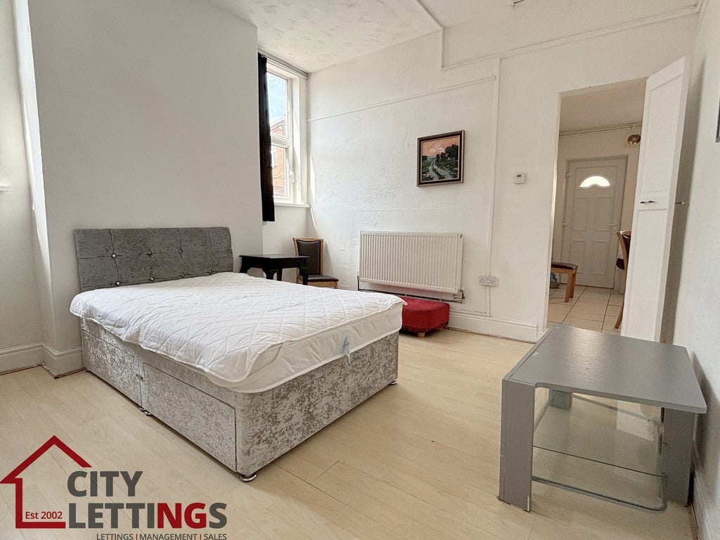Flat Alfreton Road in Nottingham