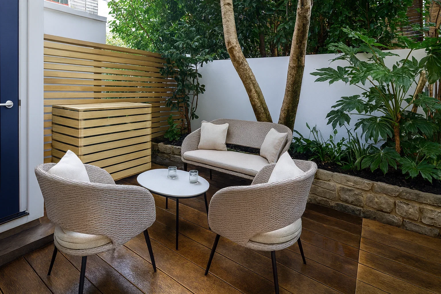 Flat Cheval Place in City of Westminster