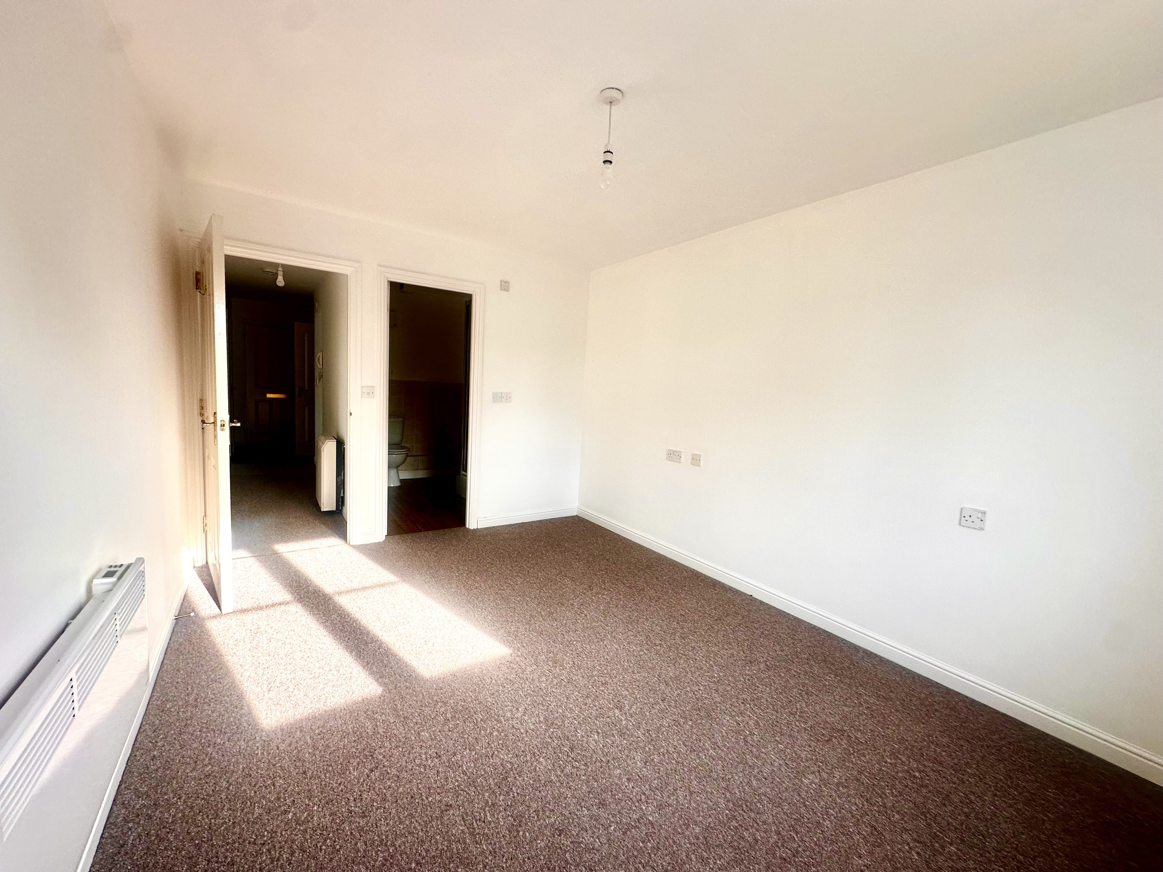 Flat Hiltingbury Road in Chandler's Ford