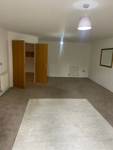 Flat Carisbrooke Road in Leeds