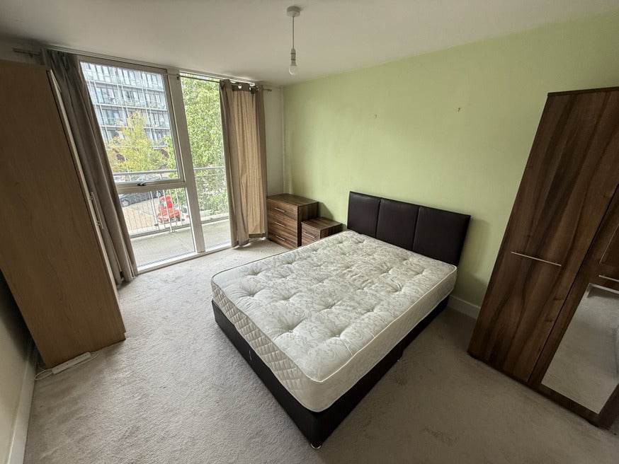 Flat Longleat Avenue in Birmingham