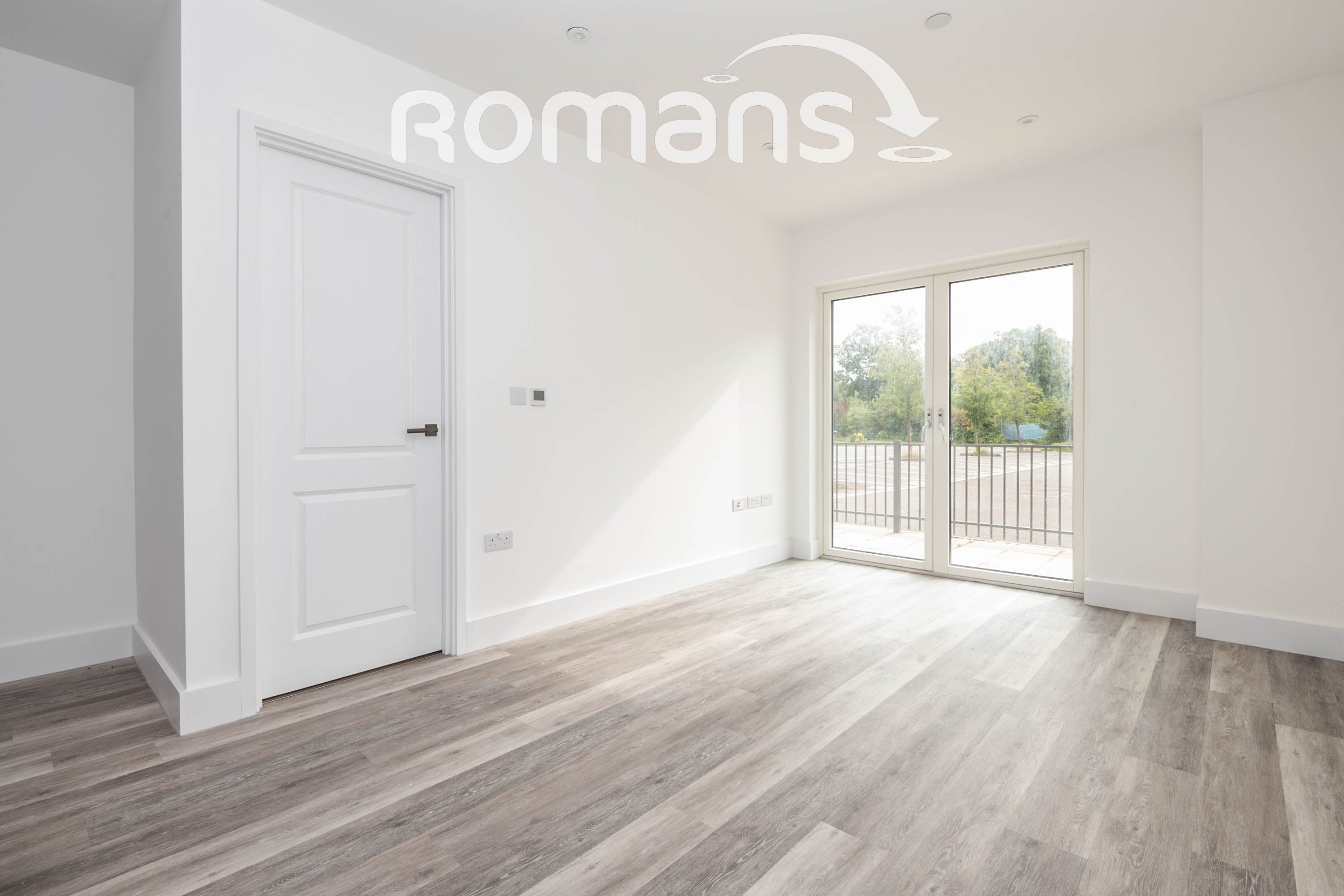 Flat Lyon Way in Camberley