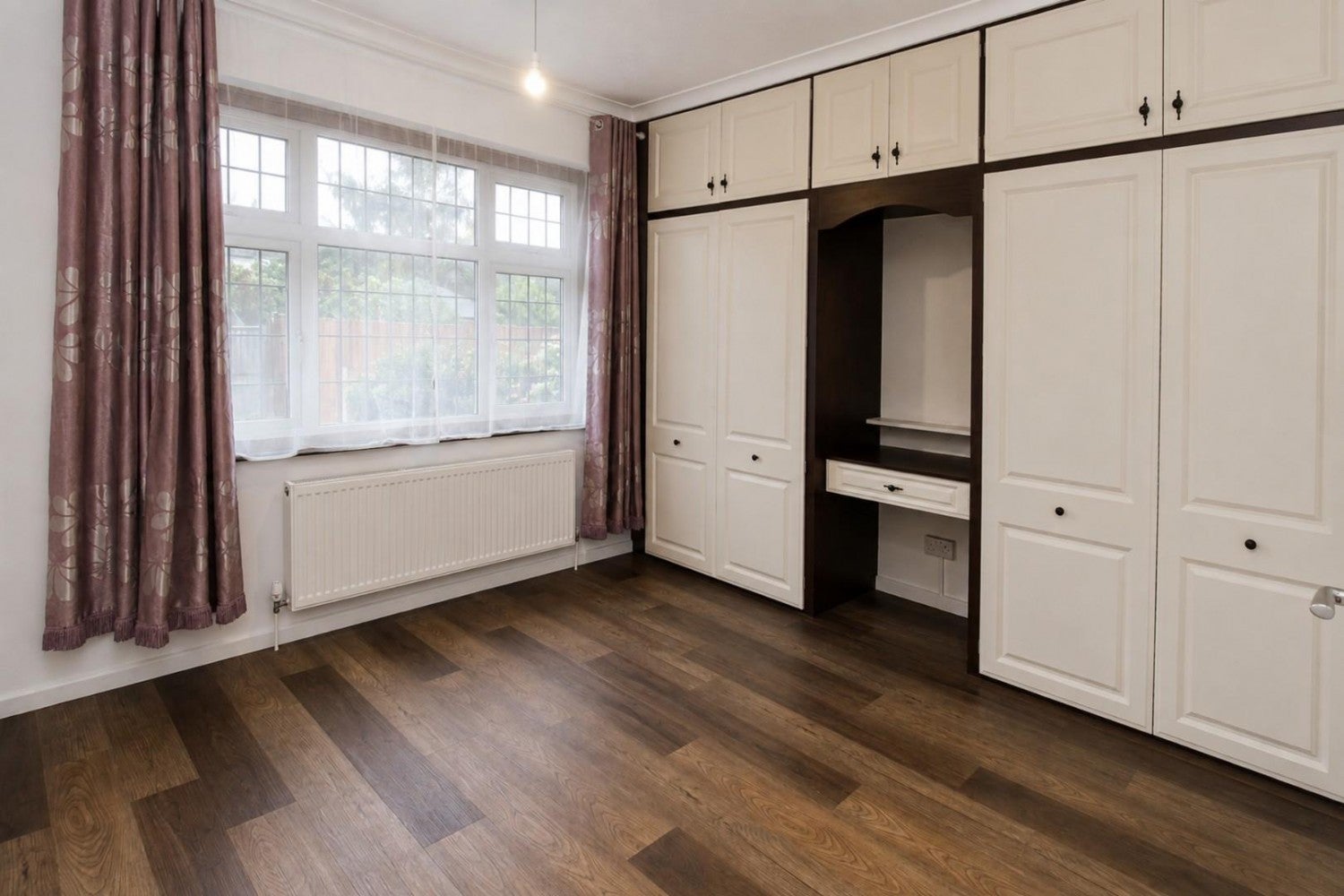 House Bedonwell Road in Greater London
