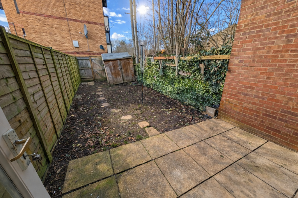 House Eagle Drive in Greater London