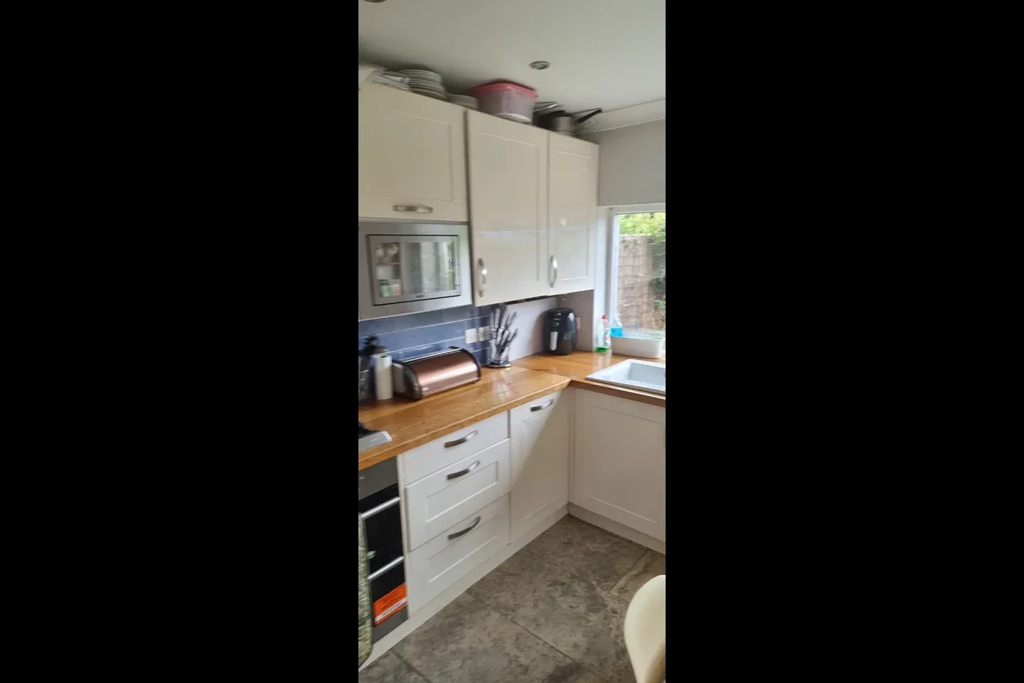 Room Eleanor Road in Greater London