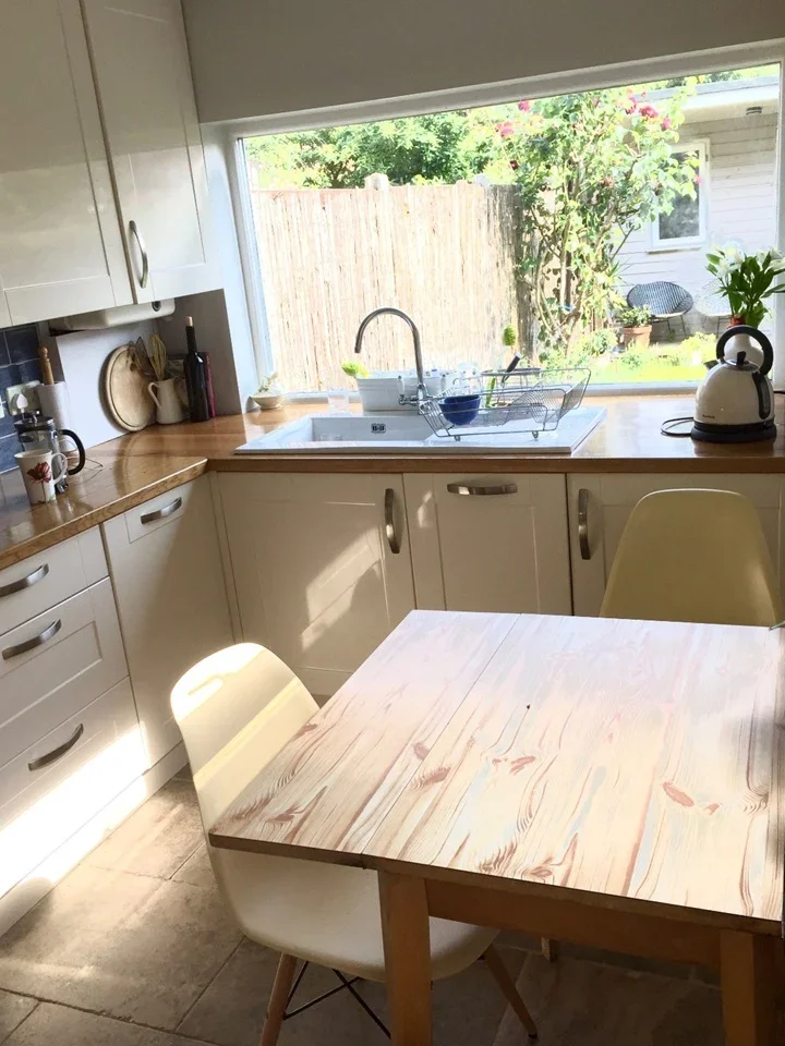 Room Eleanor Road in Greater London