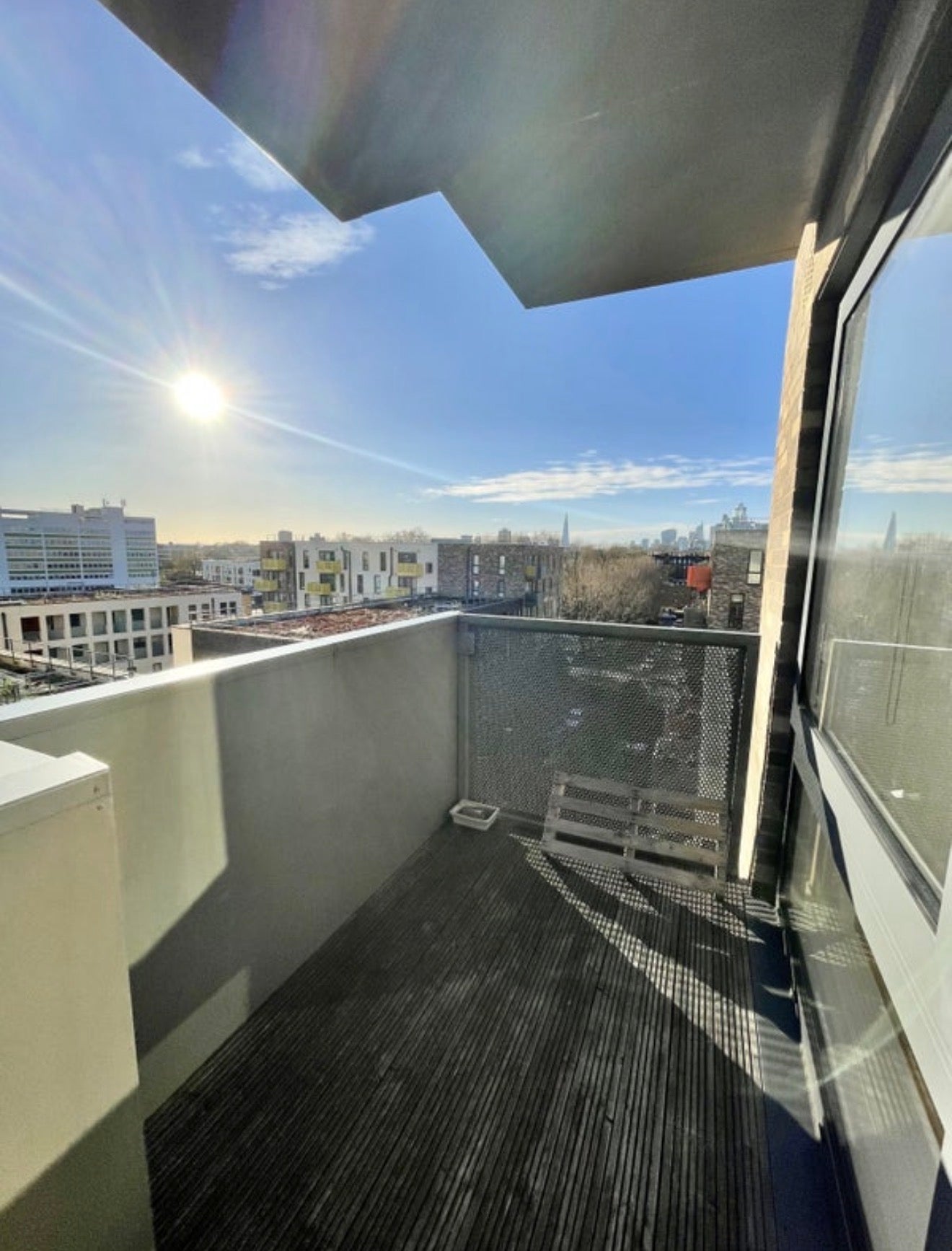 Flat Killick Way in Greater London